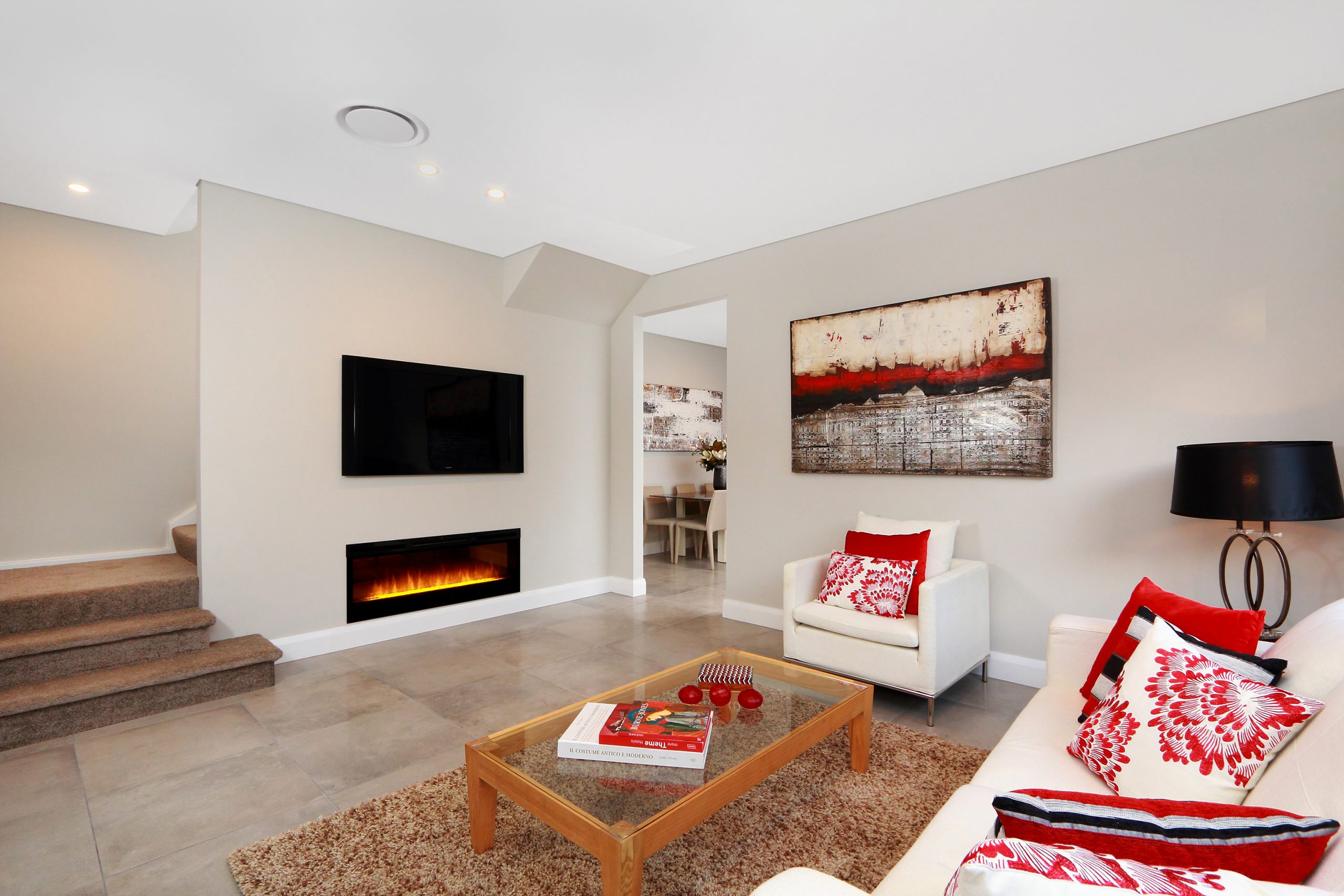 24 Holland Lounge 24 Holland Lounge